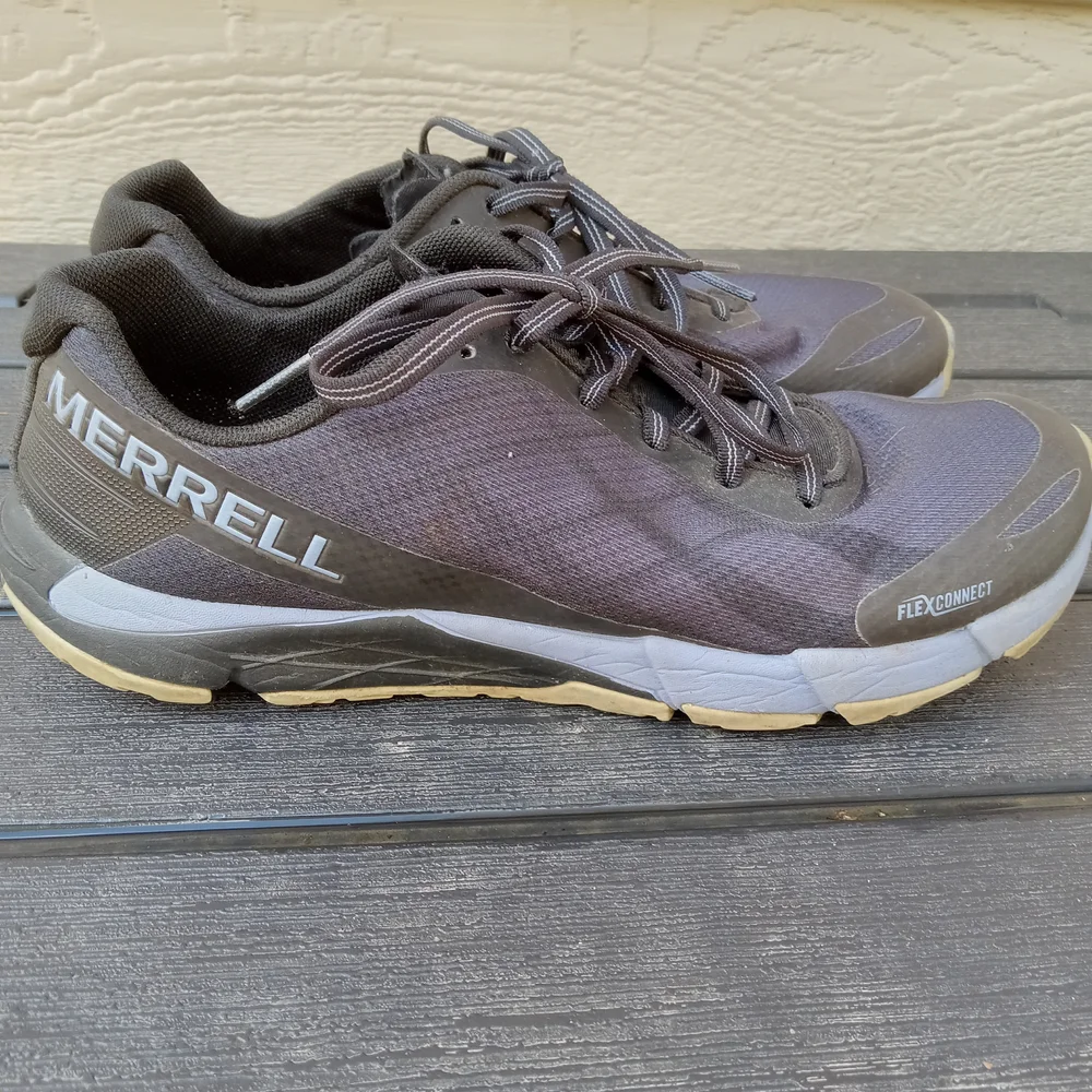 Merrell black metallic